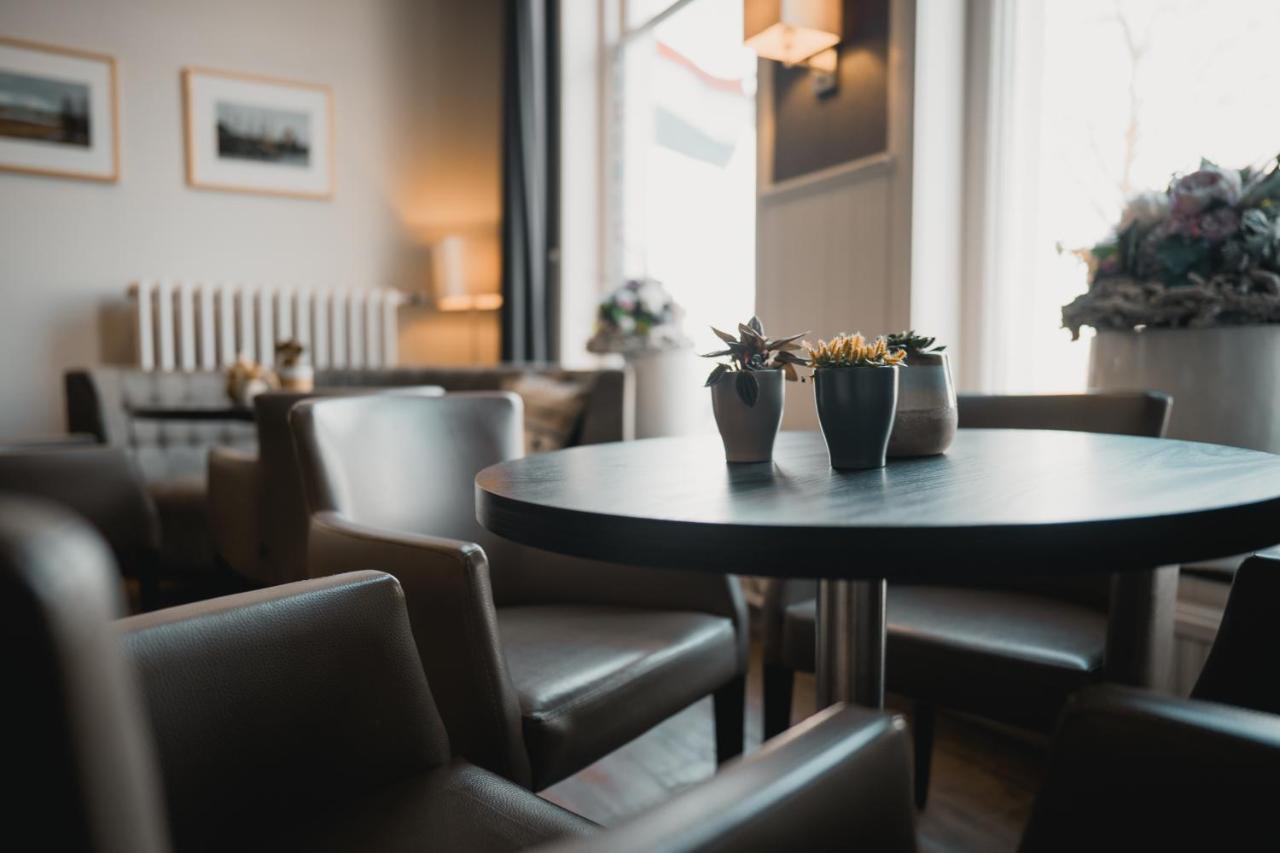 Hotel Van Dijk Кампен Екстериор снимка