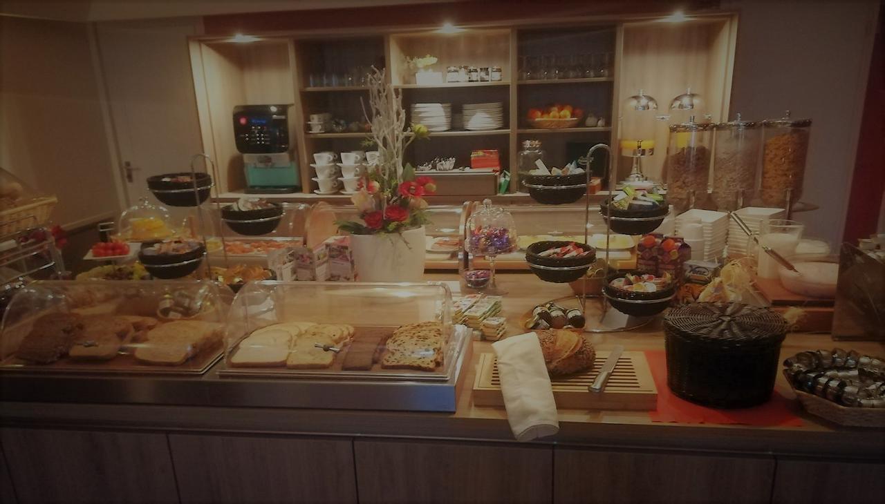 Hotel Van Dijk Кампен Екстериор снимка
